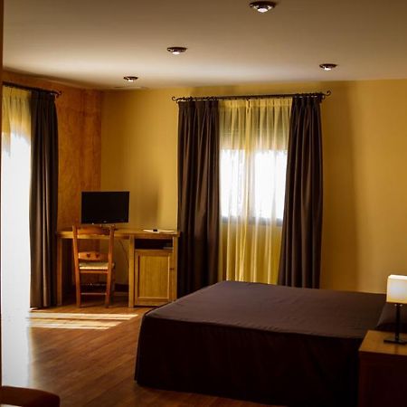 Hostal Rural El Nacimiento Deifontes Szoba fotó